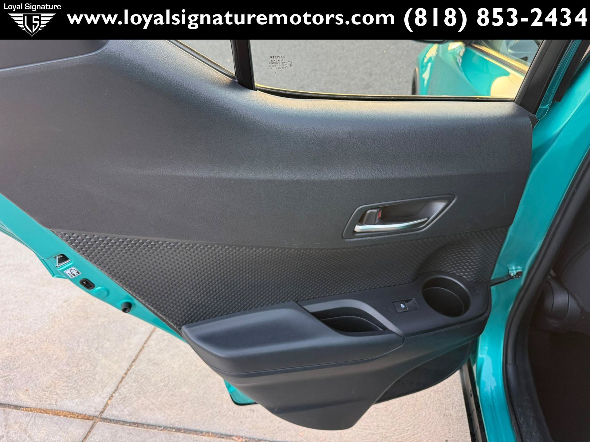 Used 2018 Toyota C-HR XLE FWD image 13
