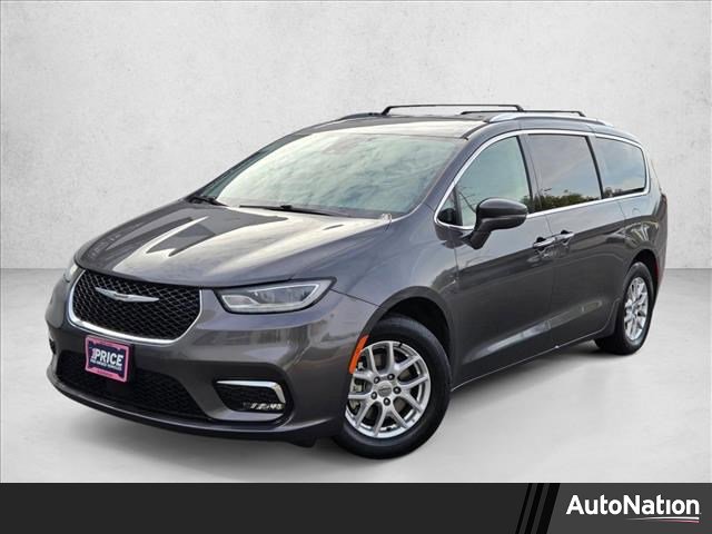 Used 2021 Chrysler Pacifica Touring-L image 1