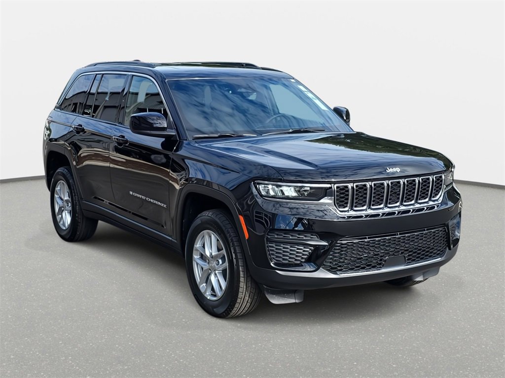 New 2025 Jeep Grand Cherokee Laredo X image 3