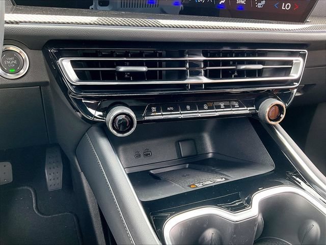 New 2027 Chevrolet Traverse Z71 w/ Driver Confidence Package AWD/4WD image 24