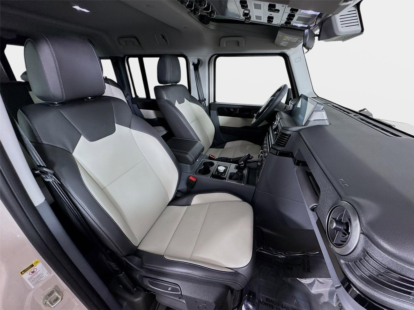 Used 2025 INEOS Grenadier Fieldmaster Edition image 27