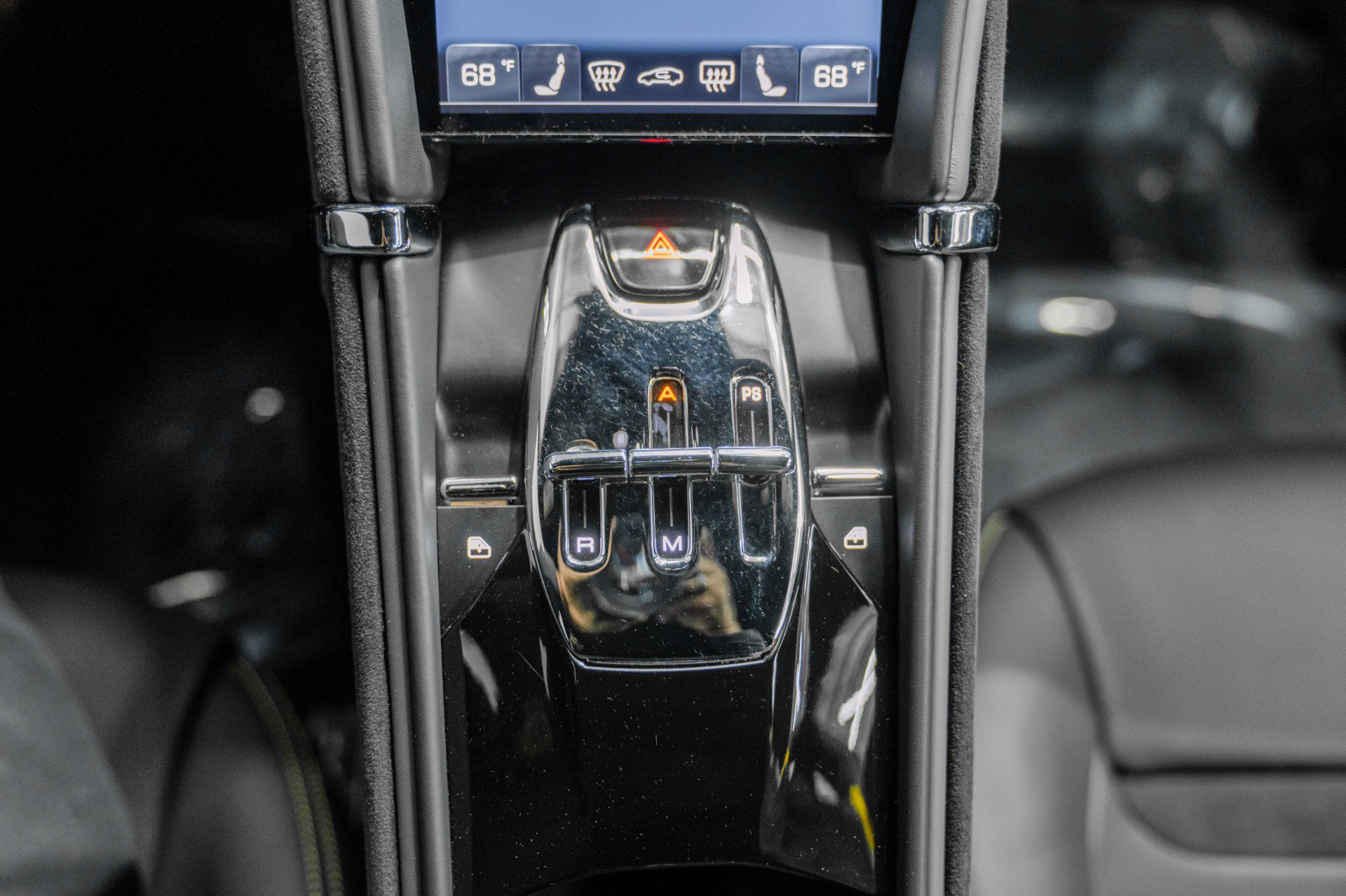 Used 2024 Ferrari Roma image 28