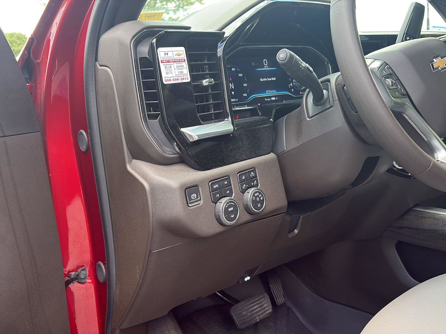 Used 2024 Chevrolet Silverado 2500 LTZ w/ LTZ Convenience Package AWD/4WD image 16