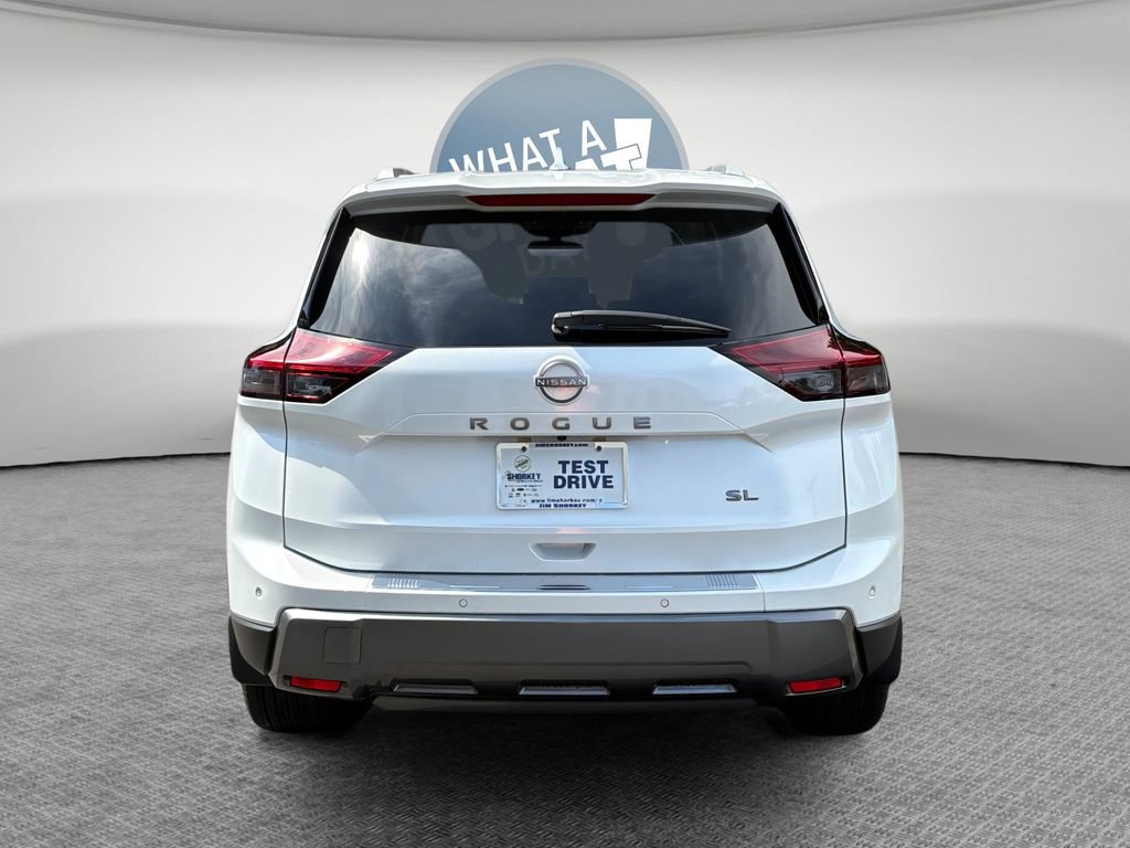 Used 2025 Nissan Rogue SL FWD image 5