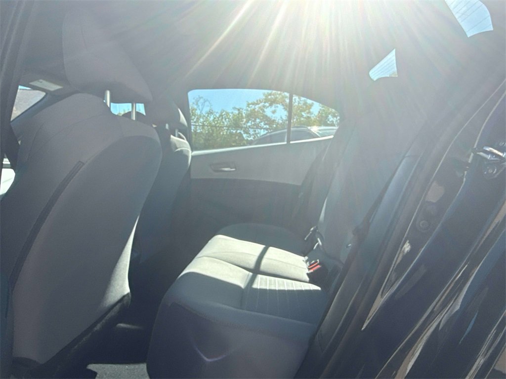 Used 2025 Toyota Corolla SE image 21