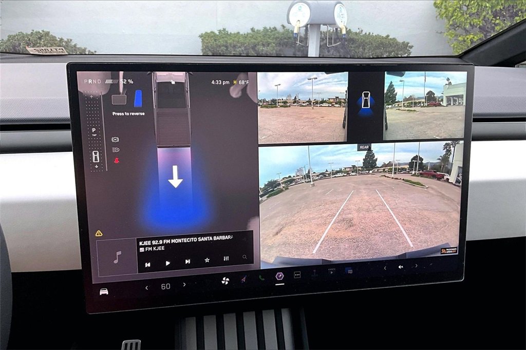 Used 2024 Tesla Cybertruck AWD Crew Cab image 15