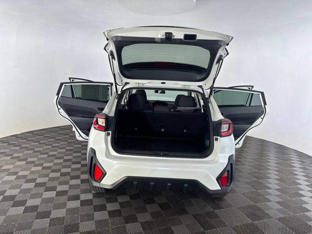 Used 2025 Subaru Crosstrek 2.5i Premium AWD/4WD image 17