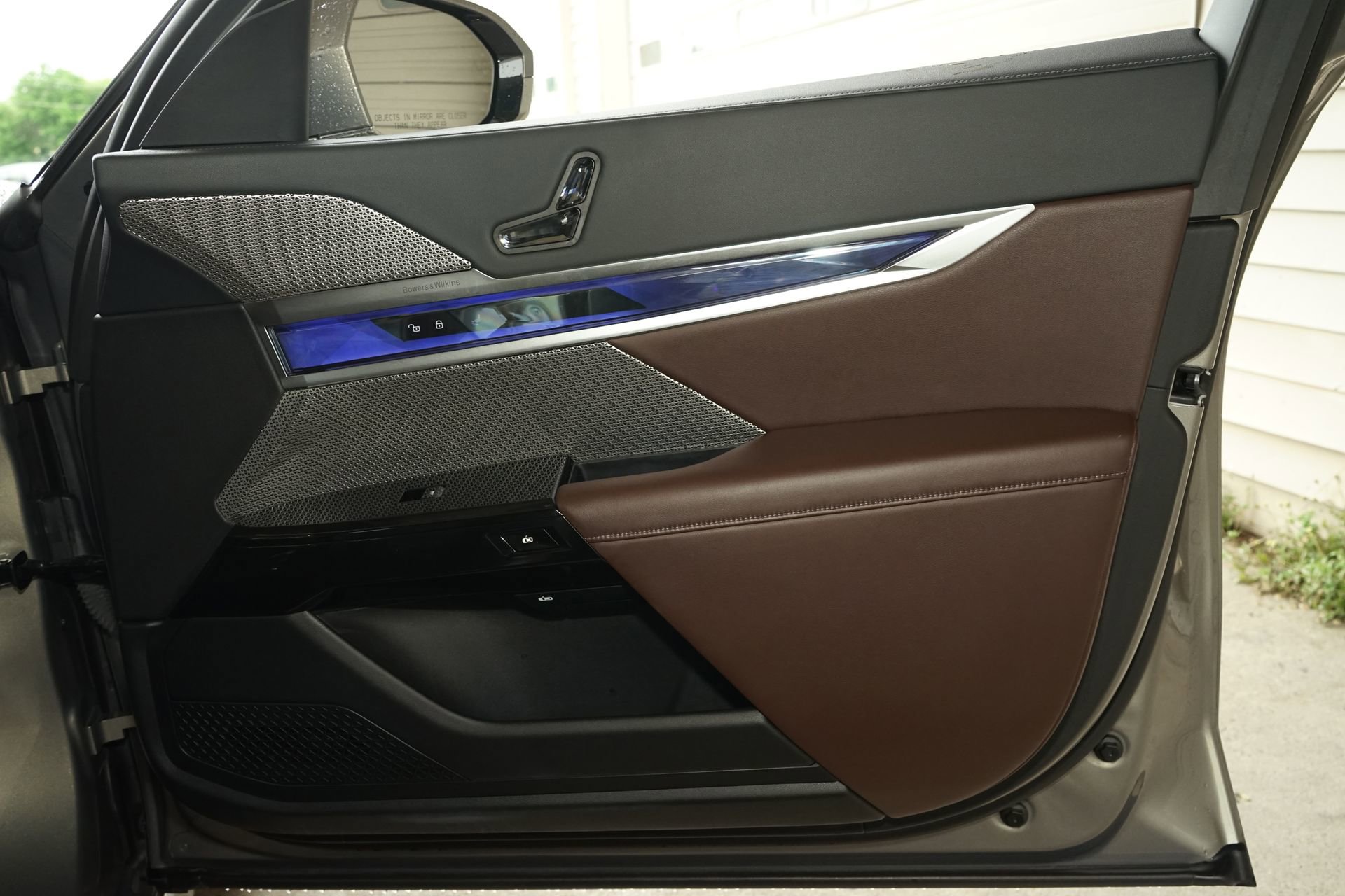 Used 2024 BMW i7 eDrive50 RWD image 27
