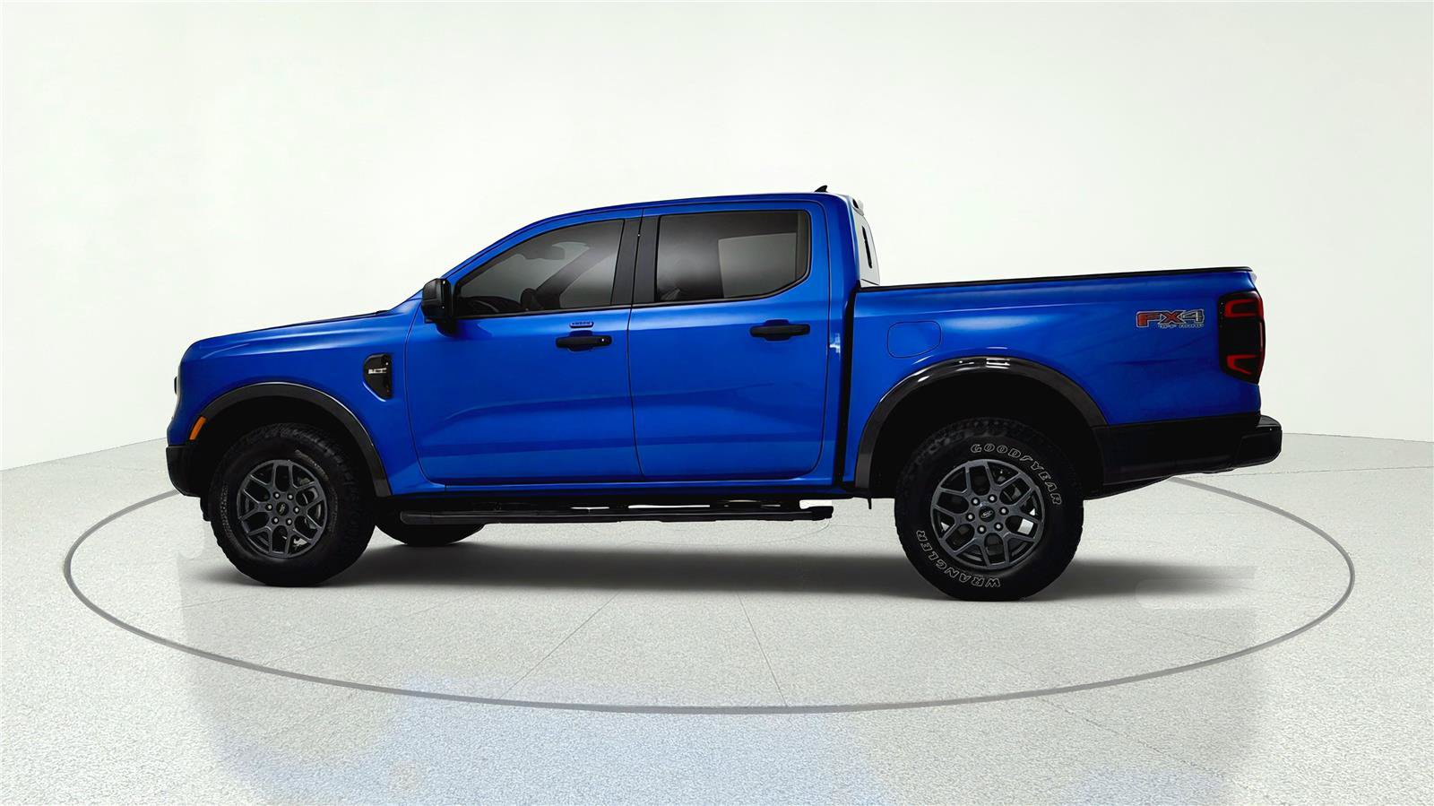 Used 2024 Ford Ranger XLT w/ FX4 Off-Road Package AWD/4WD image 4