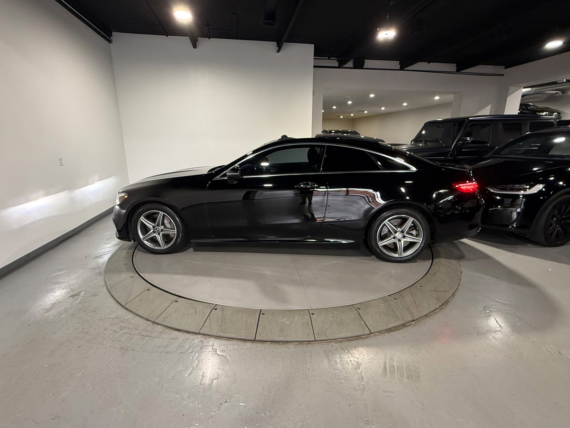 Used 2018 Mercedes-Benz E 400 4MATIC Coupe image 11