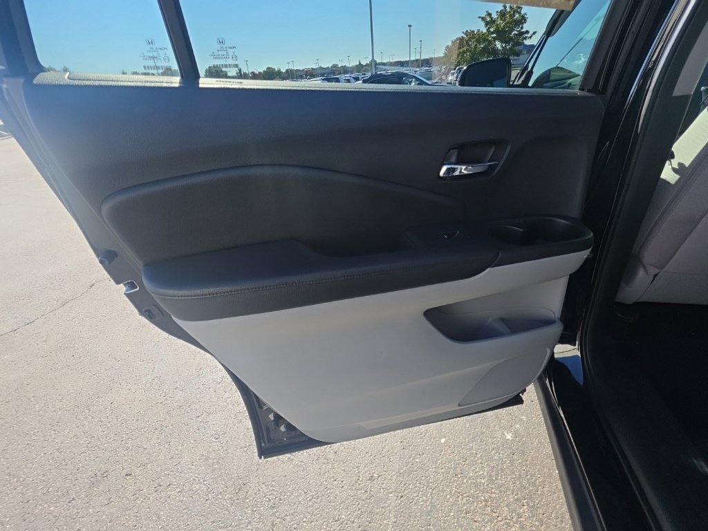 Used 2017 Honda Pilot EX image 25