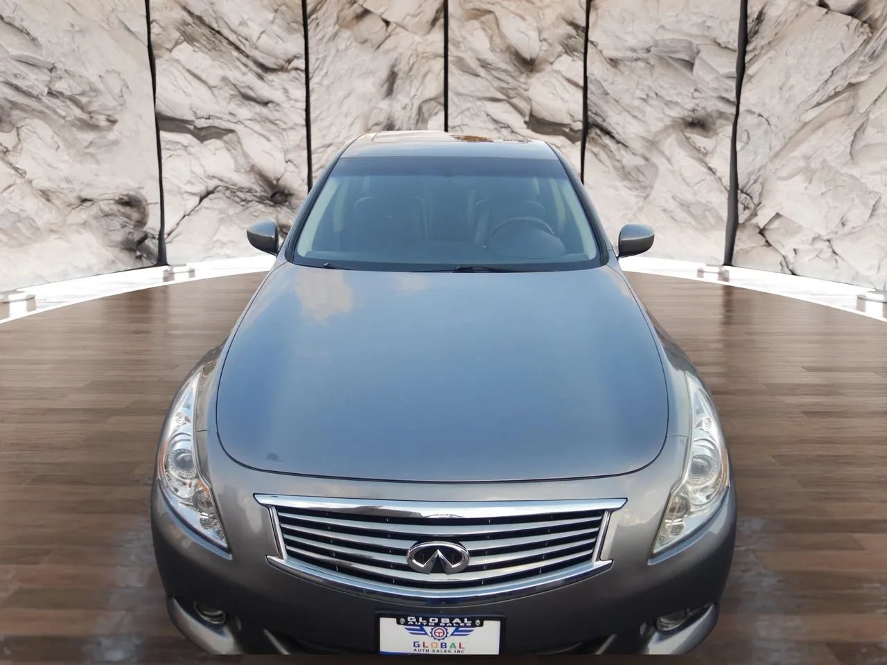 Used 2013 INFINITI G37 x Sedan w/ Premium Pkg AWD/4WD image 3