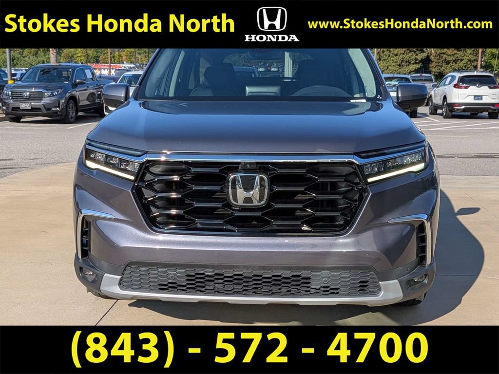 Used 2025 Honda Pilot Elite image 9