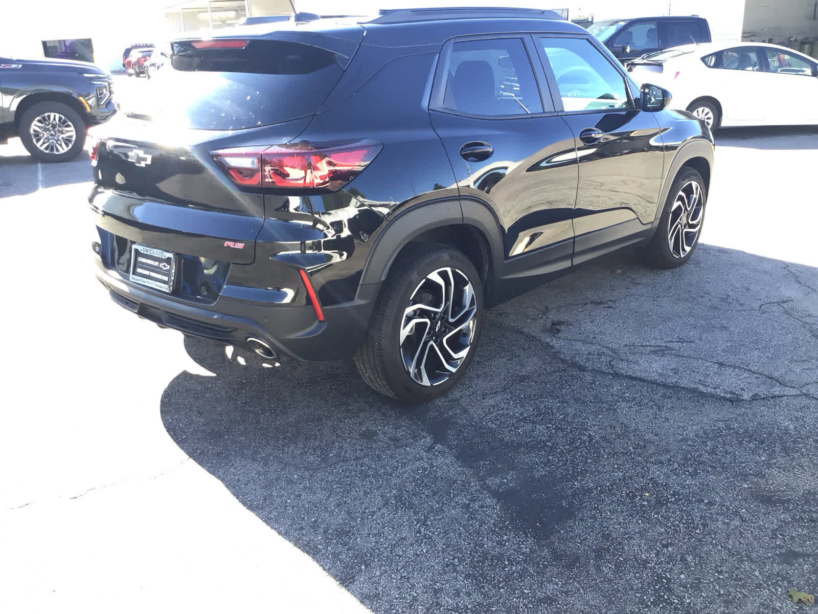 Used 2025 Chevrolet TrailBlazer RS w/ Driver Confidence Package image 4