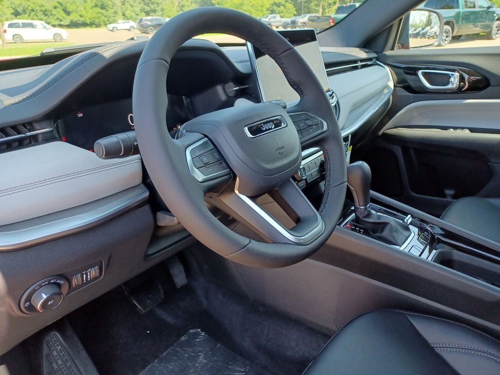 New 2026 Jeep Compass Limited AWD/4WD image 13