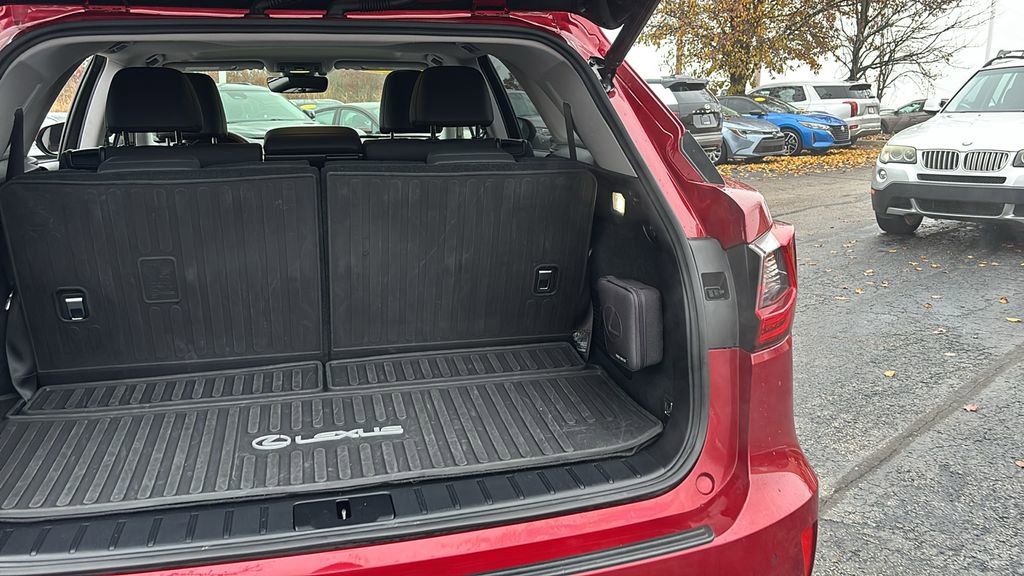 Used 2022 Lexus RX 350L Premium w/ Premium Package image 34