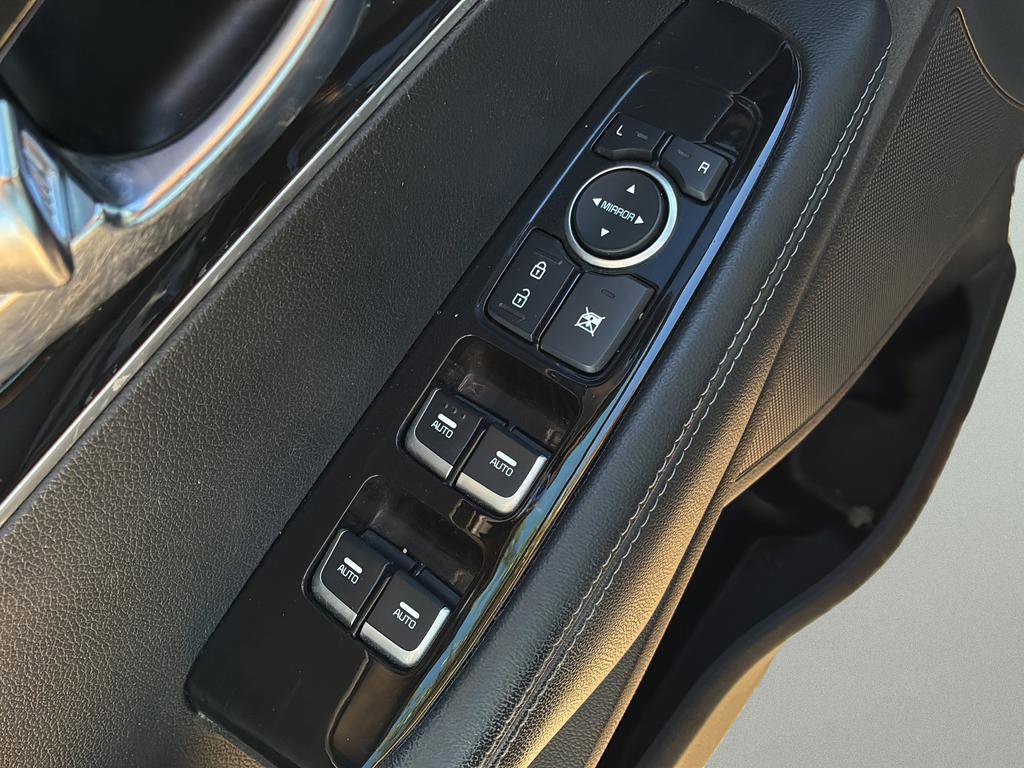 Used 2019 Kia Sorento FWD image 17