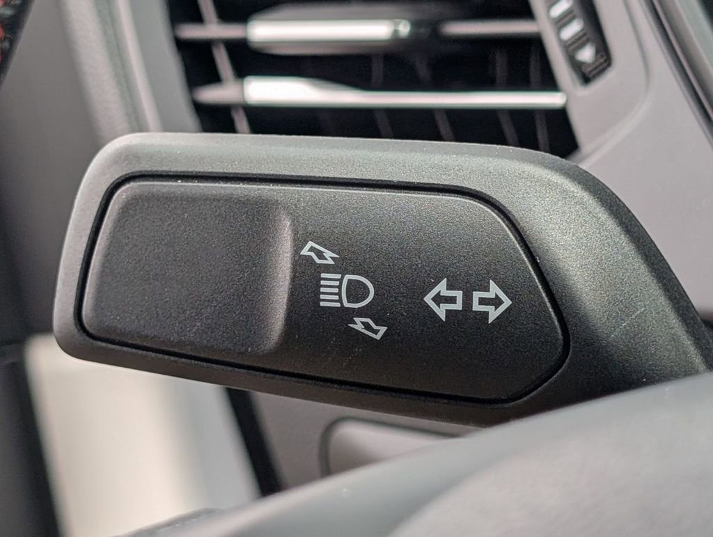 New 2026 Ford Escape ST-Line w/ Cold Weather Package image 30