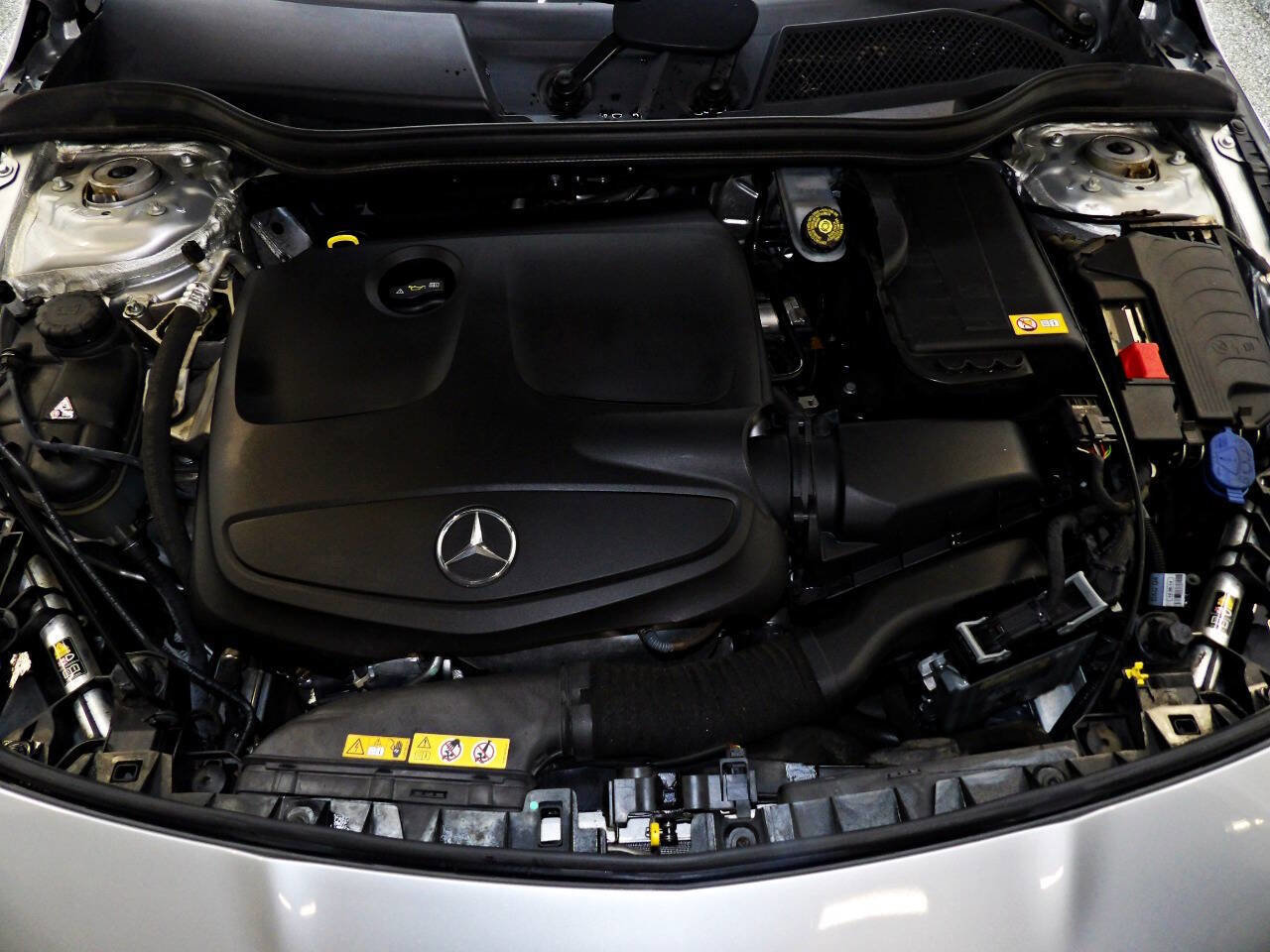Used 2014 Mercedes-Benz CLA 250 image 23