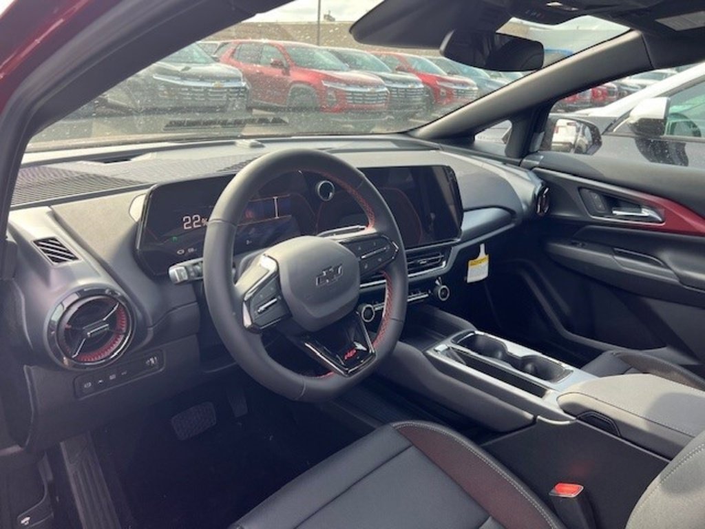 New 2025 Chevrolet Equinox EV RS image 6