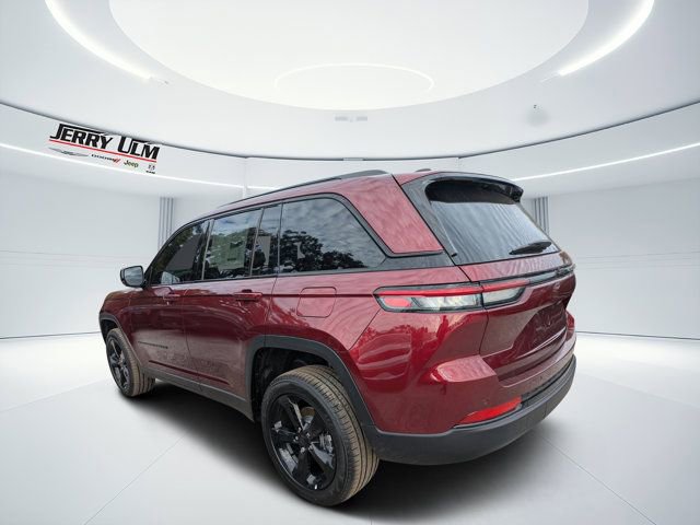 New 2025 Jeep Grand Cherokee Limited w/ Black Appearance Package RWD image 5
