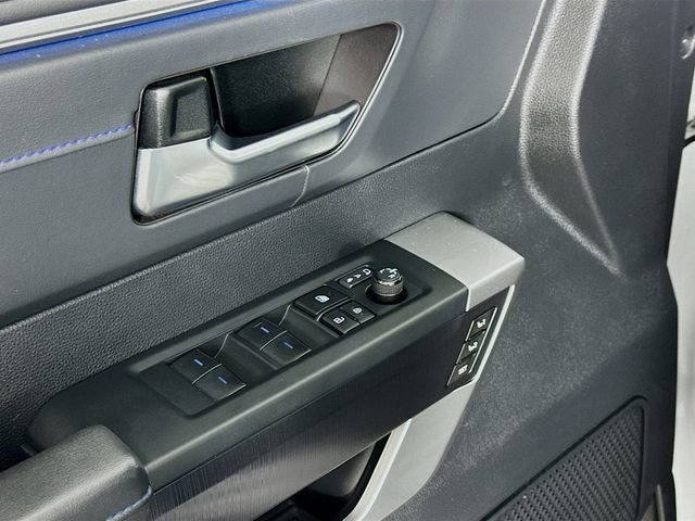 Used 2023 Toyota Tundra Platinum AWD/4WD image 19
