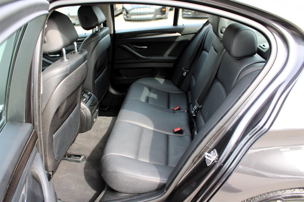 Used 2015 BMW 528i Sedan image 18
