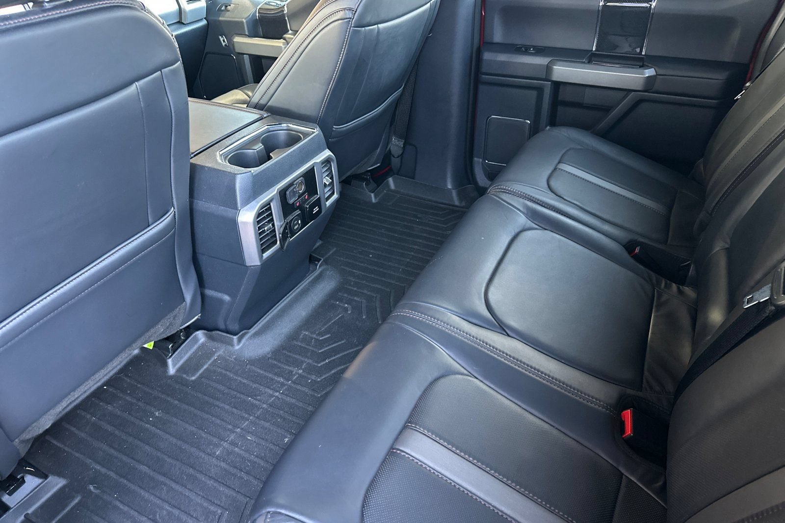 Used 2022 Ford F450 Platinum w/ FX4 Off-Road Package AWD/4WD image 11