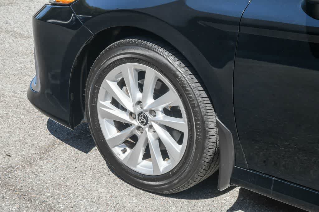 Used 2023 Toyota Camry LE FWD image 10