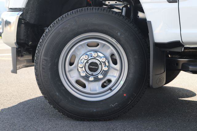 New 2026 Ford F350 XL w/ XL Chrome Package AWD/4WD image 2