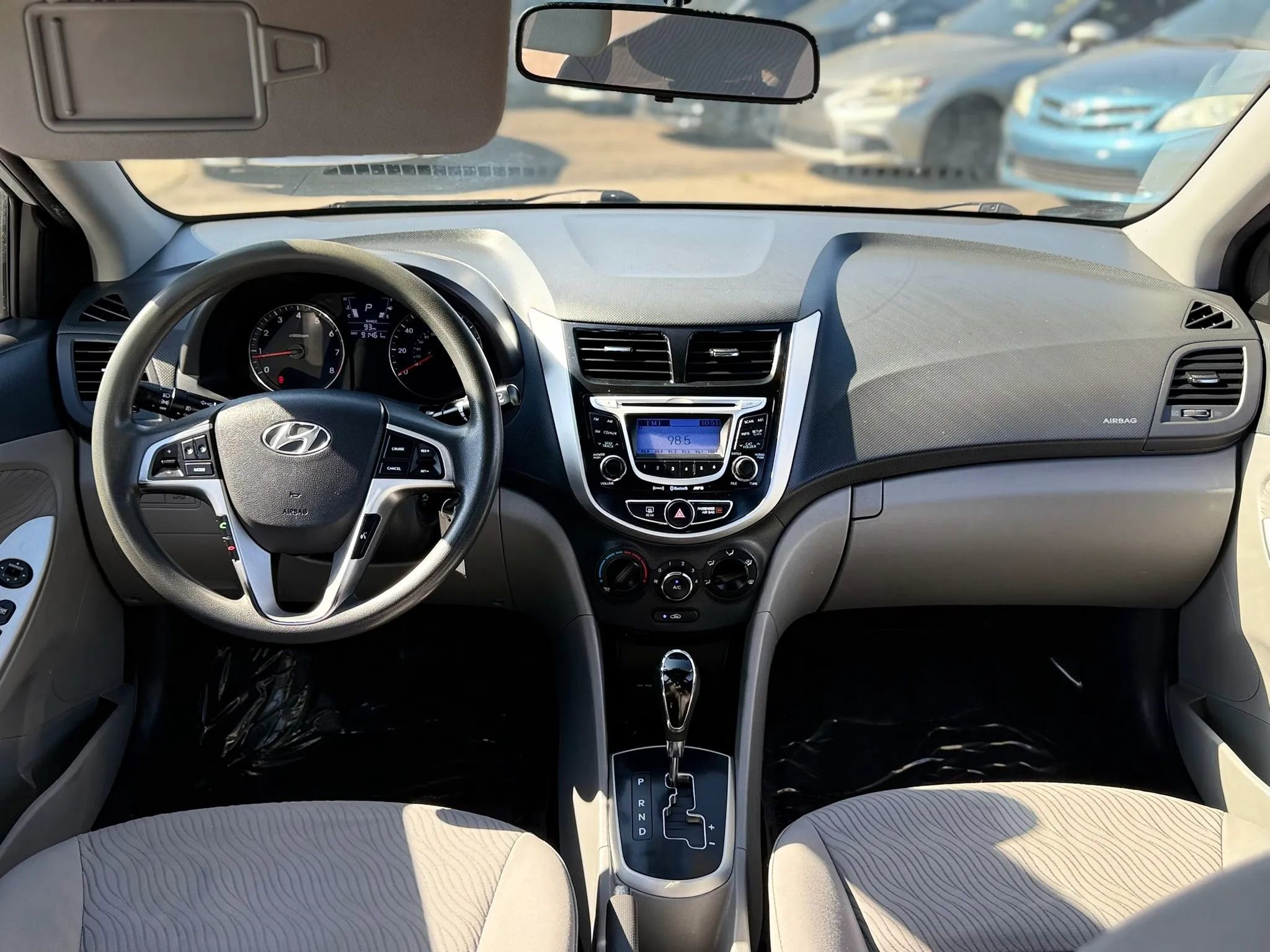 Used 2013 Hyundai Accent GLS w/ Premium Pkg FWD image 23