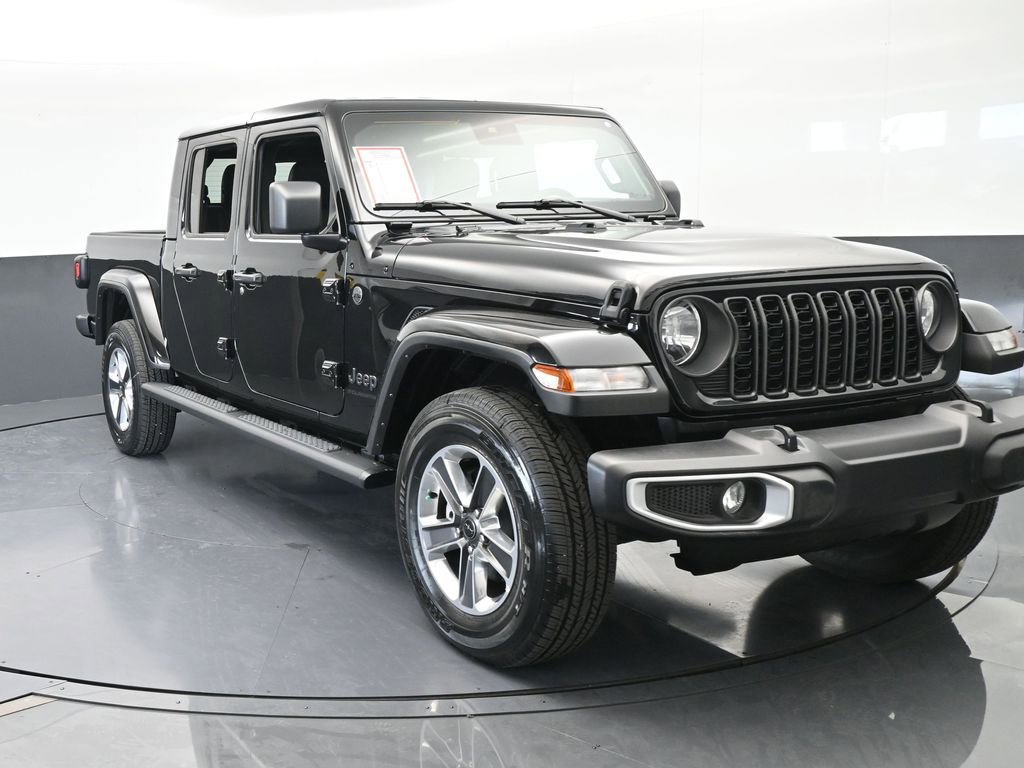 Used 2024 Jeep Gladiator Sport w/ Premium Package image 9