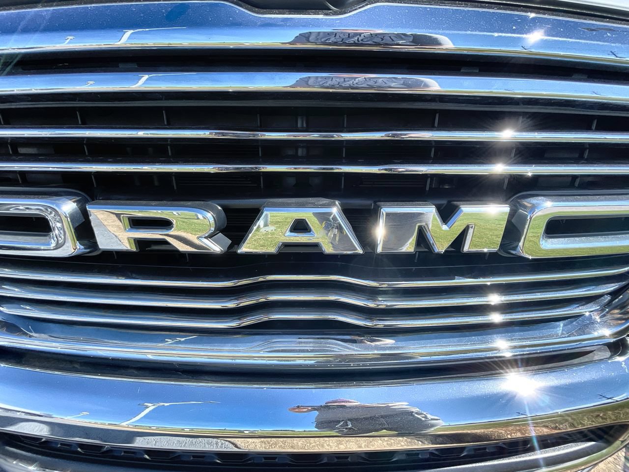Used 2022 RAM 1500 Laramie AWD/4WD image 30