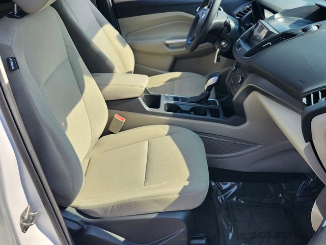 Used 2018 Ford Escape SE image 18