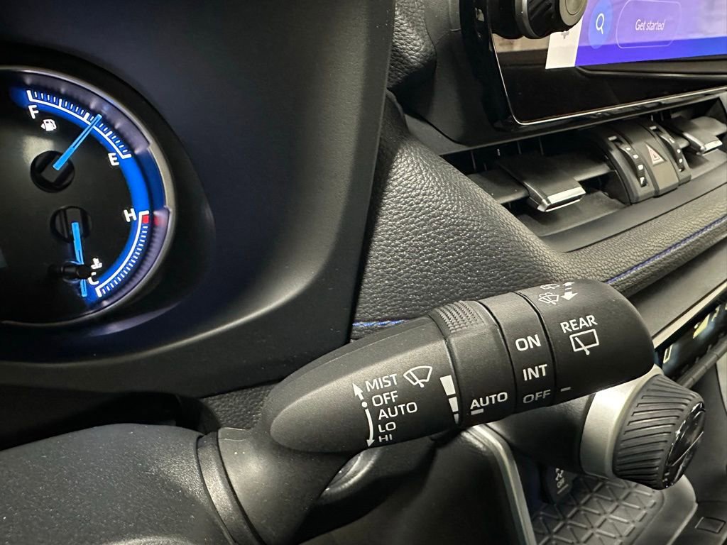 Used 2025 Toyota RAV4 XSE w/ Weather Package image 23