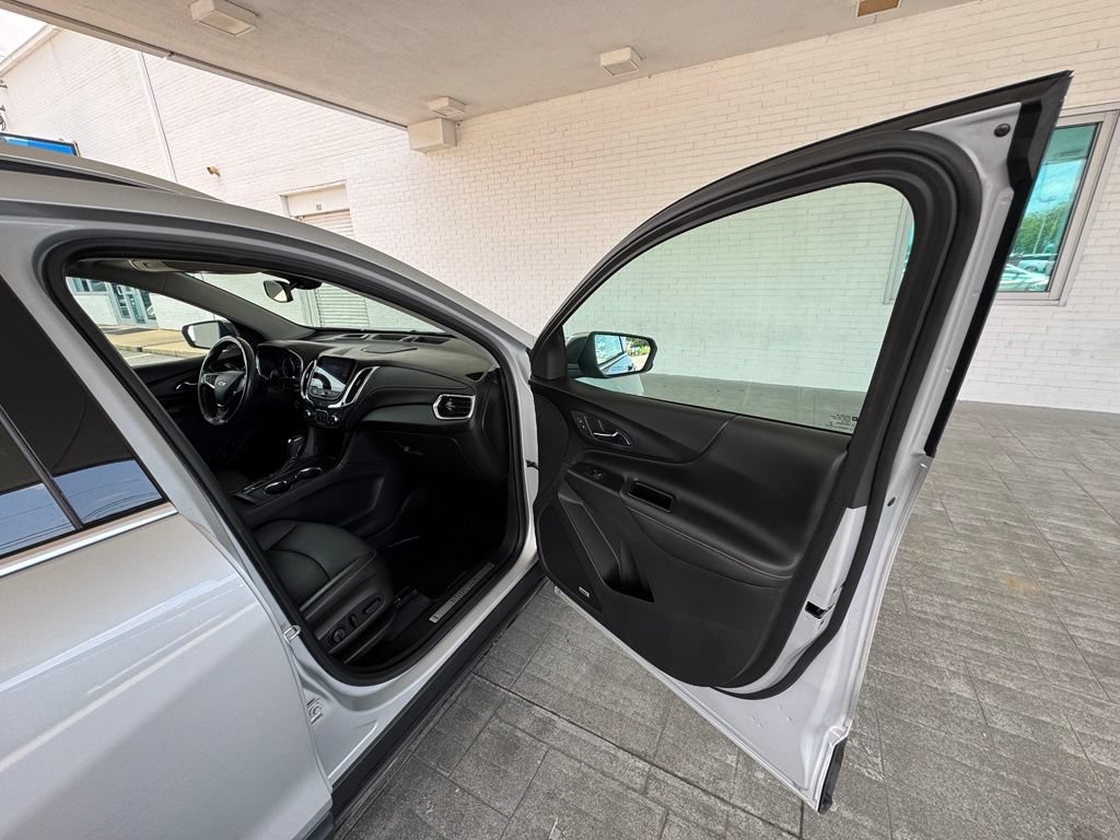Used 2020 Chevrolet Equinox Premier AWD/4WD image 15