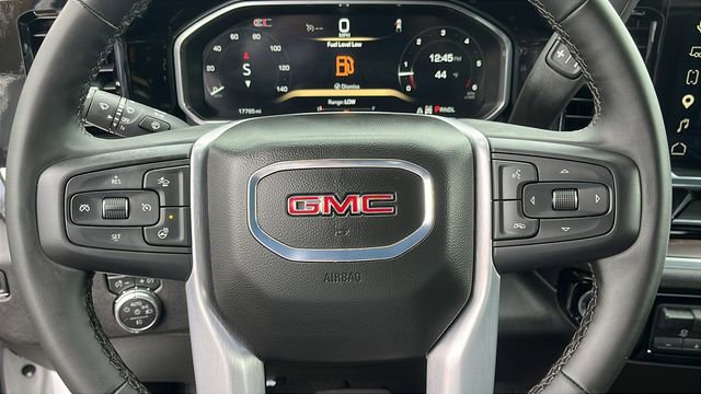 Used 2026 GMC Sierra 1500 SLT AWD/4WD image 11