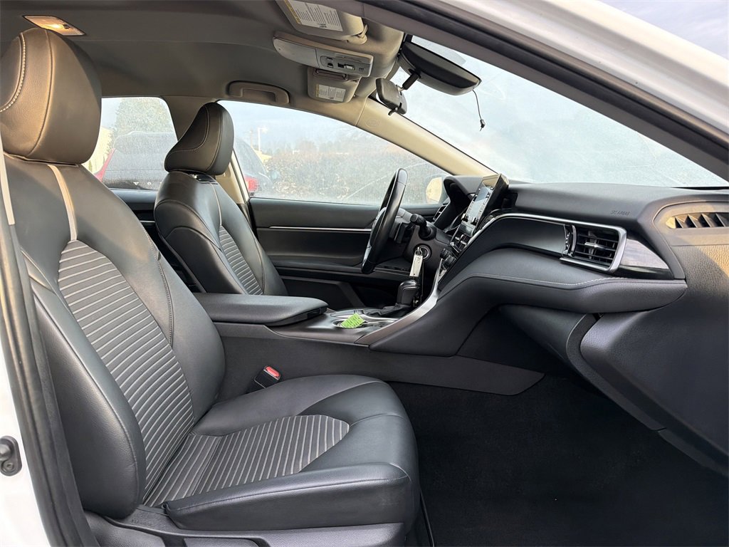Used 2022 Toyota Camry SE image 25