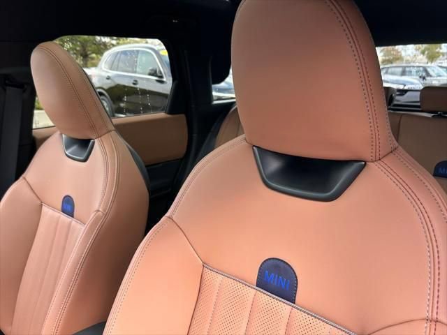 New 2025 MINI Cooper Countryman SE w/ Comfort Package Max image 12