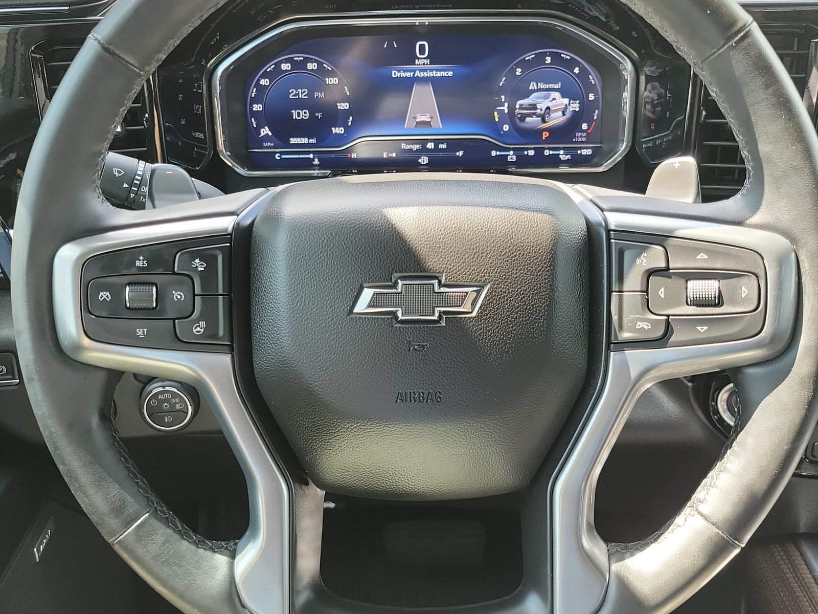 Used 2024 Chevrolet Silverado 1500 LT Trail Boss w/ LT Trail Boss Premium Package AWD/4WD image 12