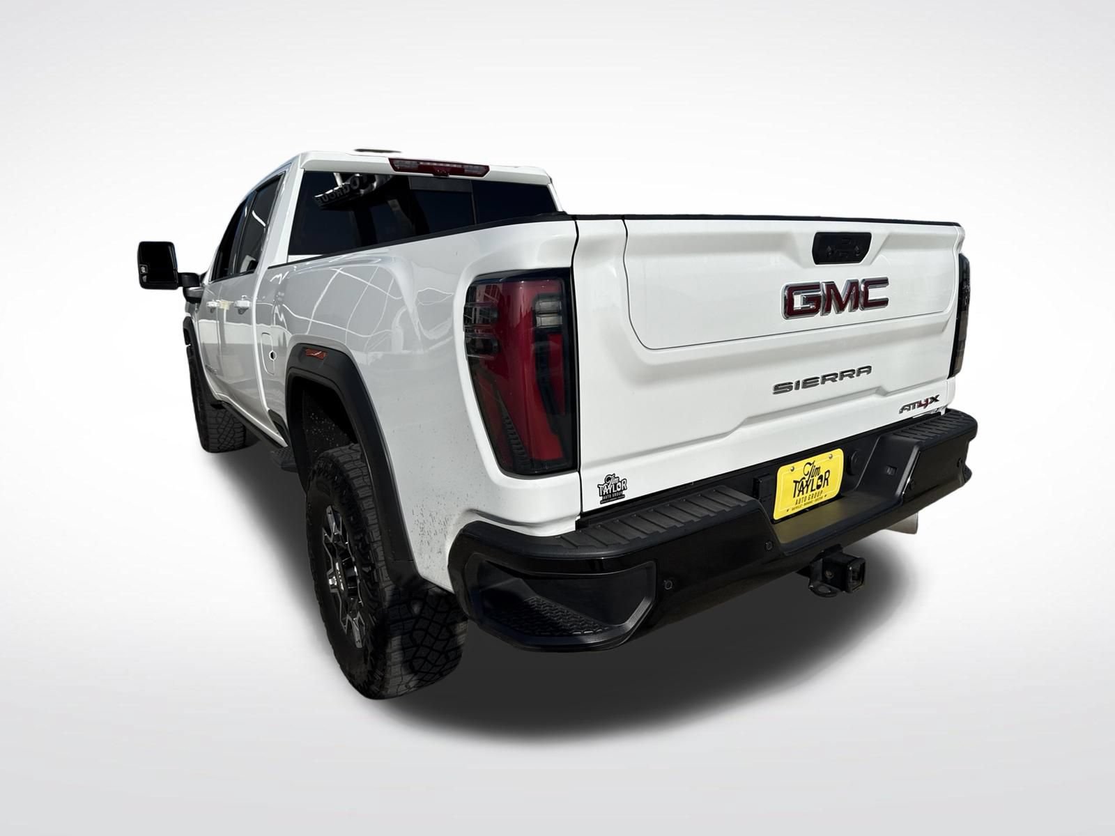 Used 2025 GMC Sierra 2500 AT4X AWD/4WD image 10
