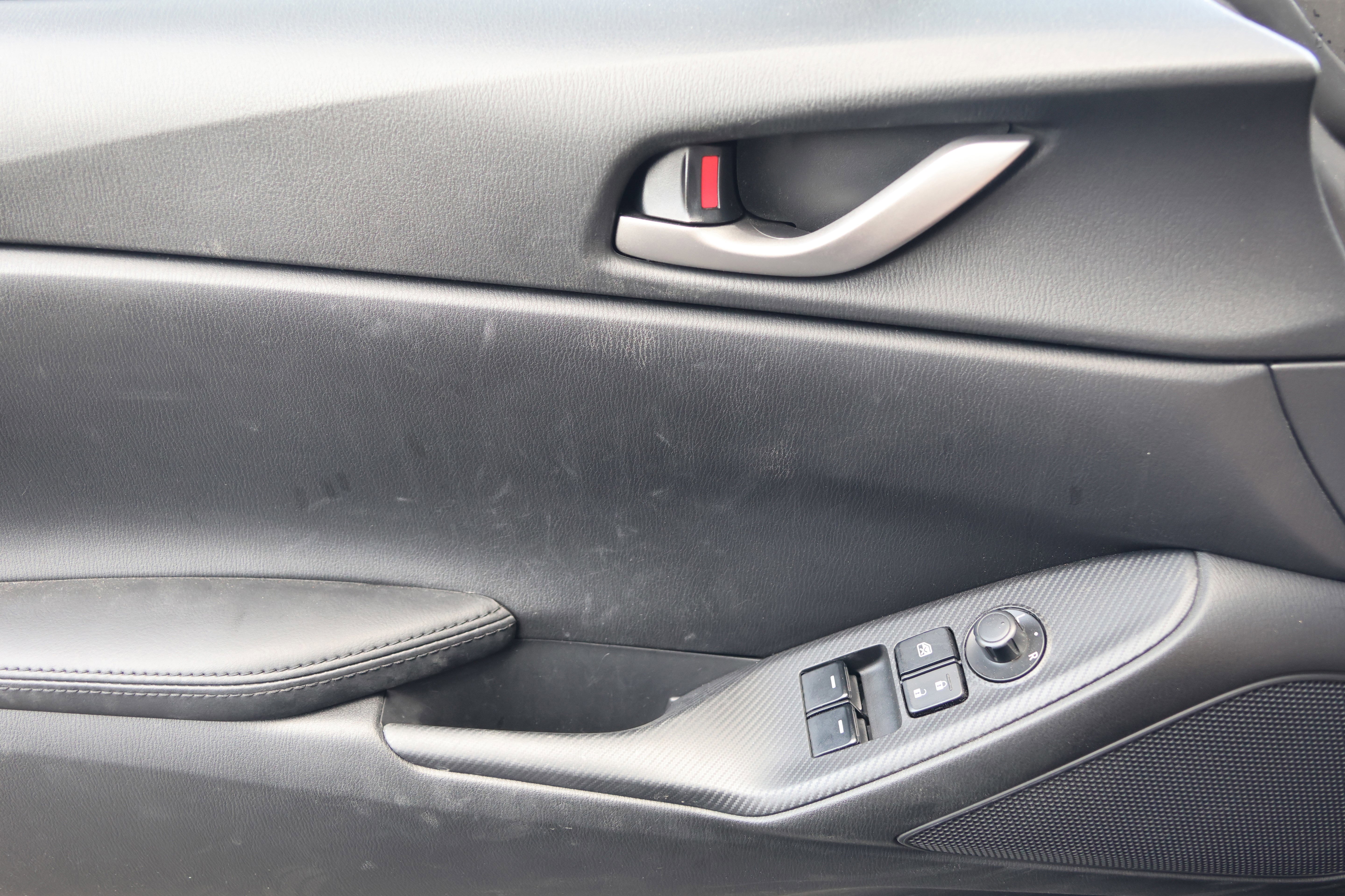 Used 2023 MAZDA MX-5 Miata Sport image 13