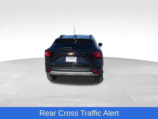 Certified 2024 Chevrolet Trax LT w/ Driver Confidence Package image 9
