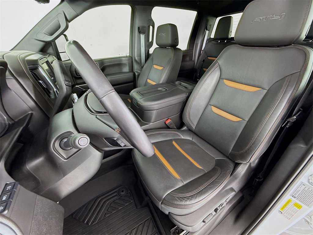 Used 2020 GMC Sierra 2500 AT4 w/ AT4 Premium Package image 5
