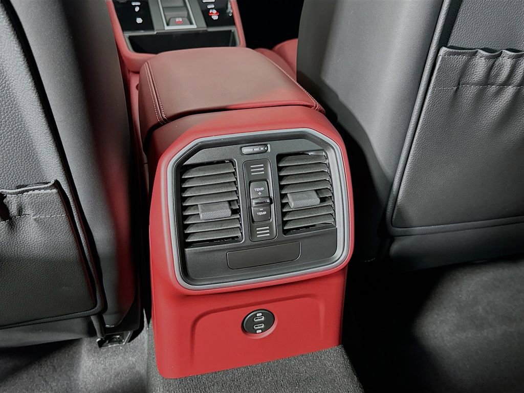 New 2026 Porsche Macan S image 27