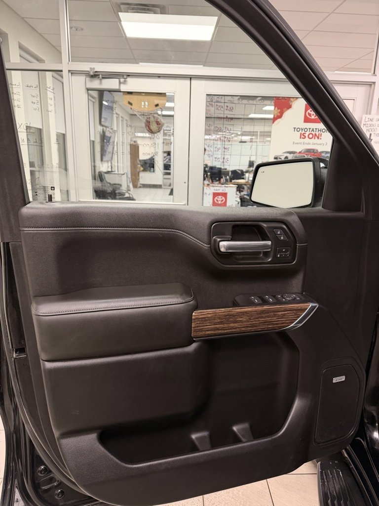 Certified 2019 Chevrolet Silverado 1500 High Country w/ Technology Package image 12