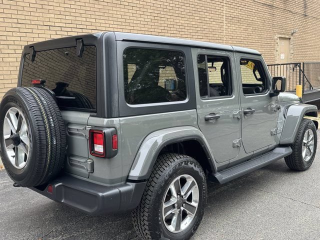 Used 2021 Jeep Wrangler Unlimited Sahara AWD/4WD image 11