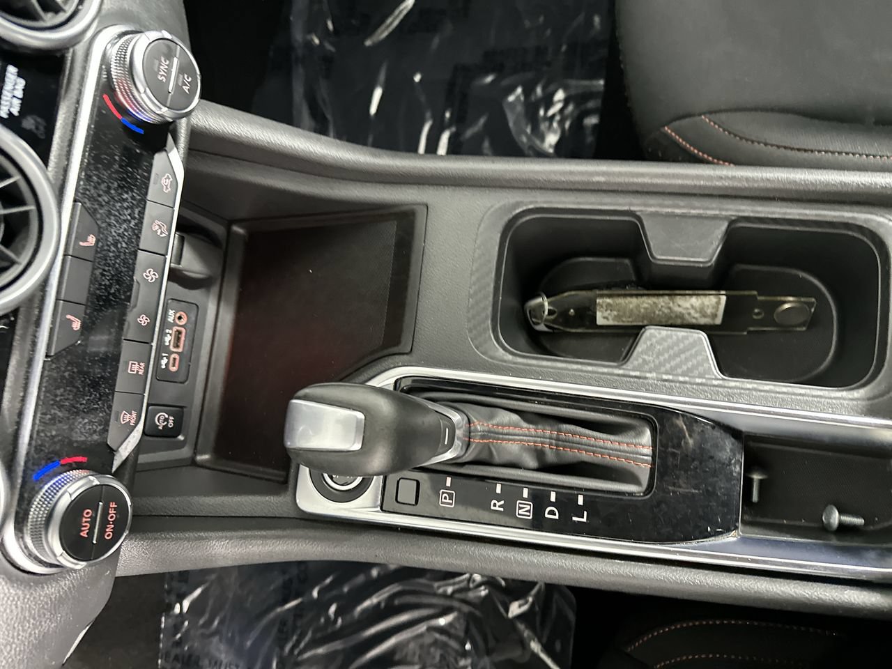 Used 2025 Nissan Sentra SR FWD image 13