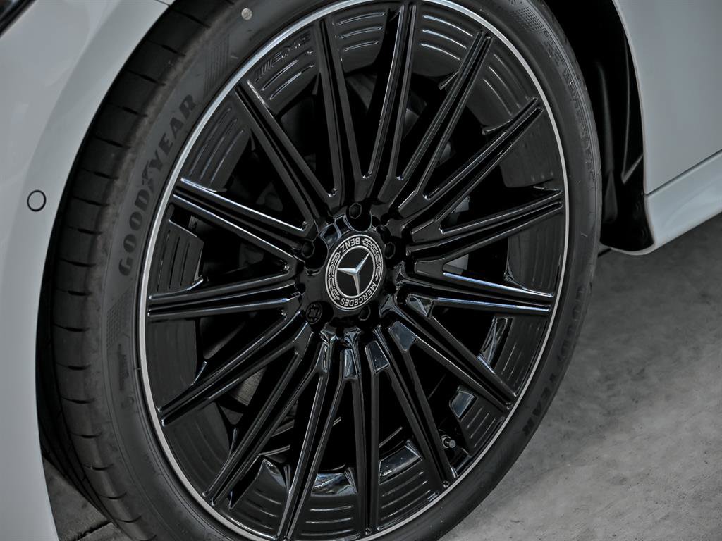 New 2026 Mercedes-Benz CLE 300 4MATIC Coupe image 4