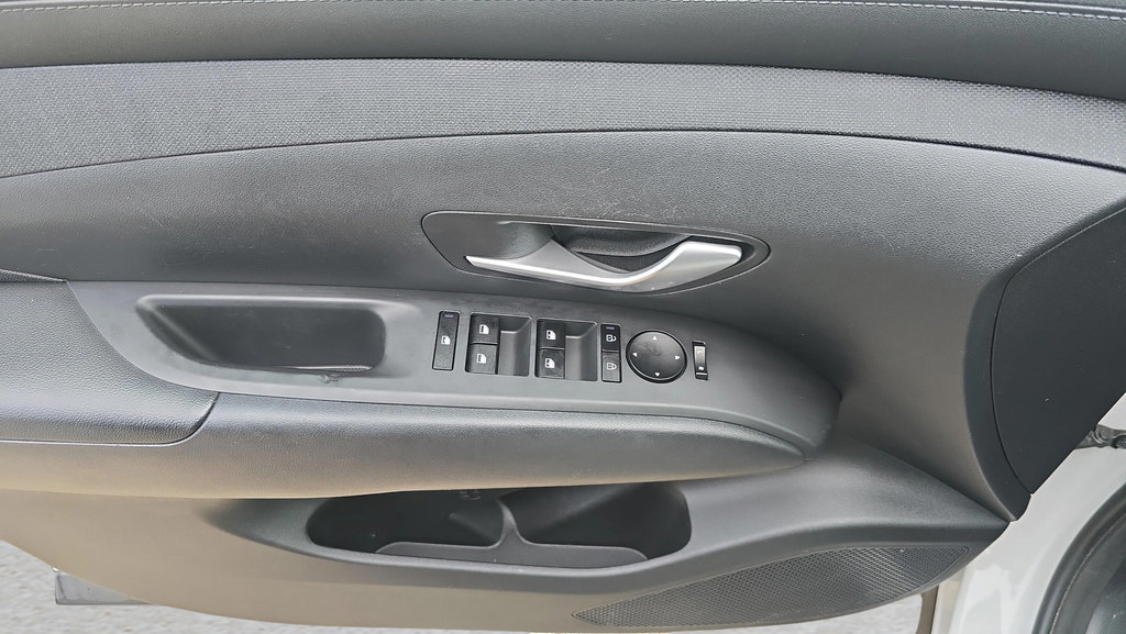Used 2025 Hyundai Tucson SEL AWD/4WD image 22